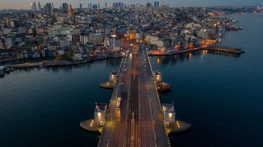 Tam kapanma: İçki satışı yasak mı, seyahat için izin gerekiyor mu, bayramda tatile gidilebilecek mi?