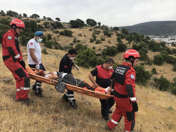 Bodrum'da doğa yürüyüşünde bacağı kırılan kadını itfaiye ve sağlık ekipleri kurtardı G4