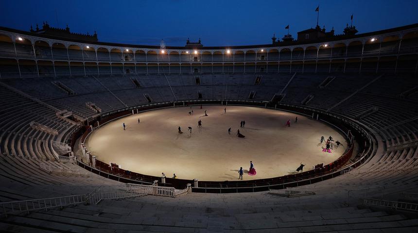 İspanya'da 14 ay sonra ilk kez yapılacak boğa g&uuml;reşinin biletleri iki saatte t&uuml;kendi