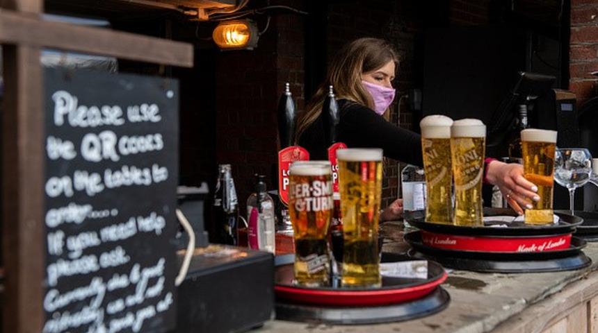 Alkol yasağı: Covid kısıtlamaları kapsamında hangi &uuml;lkeler, neden alkoll&uuml; i&ccedil;ecek satışını yasakladı?
