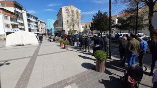 Kaymakamlığa akın ettiler! Kuyruğun sonu görünmedi