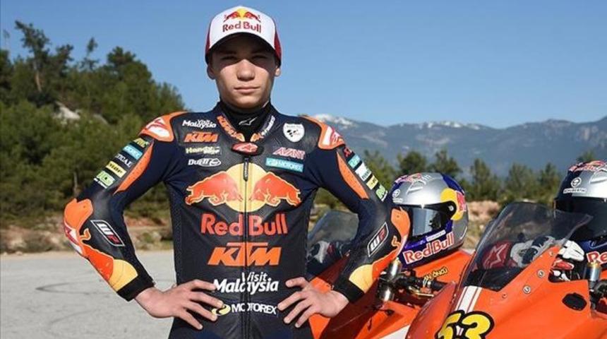 Milli motosikletçi Deniz Öncü İspanya'da piste çıkacak