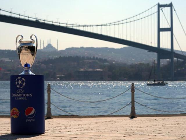 UEFA'dan İstanbul finali için seyirci kararı
