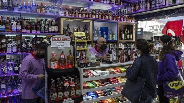 Tam kapanmada içki yasağına hukukçular tepkili: Uygulama kanunsuz emir niteliğinde 1