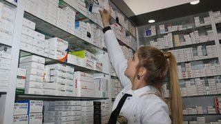 Tam kapanmada eczaneye gitmek yasak mı? Tam kapanmada eczaneler açık mı?