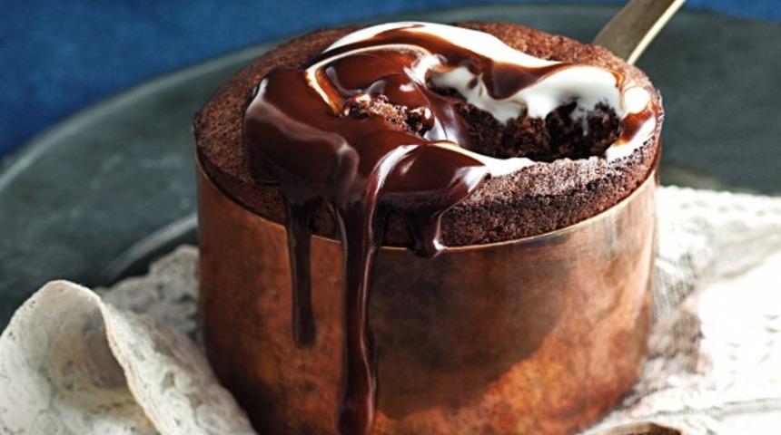 Sevgililer Gününde Bekarların Kendilerine Hediye Edebileceği En Çikolatalı Sufle