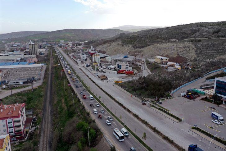 Tam kapanma öncesi Ankara-Çankırı kara yolunda yoğunluk G5