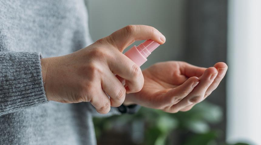 İran'da koronavirüsü yok eden sprey geliştirildi