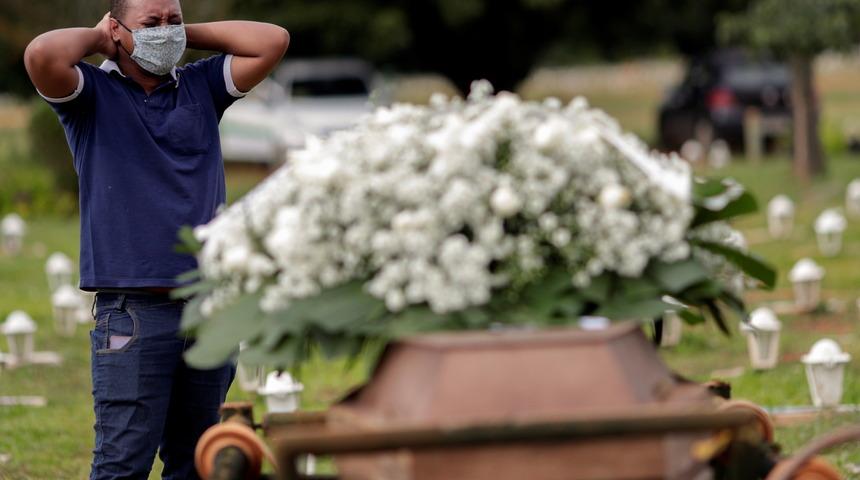 Brezilya'da koronavirüsten can kaybı 400 bini aştı
