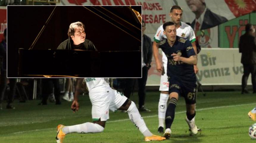 &Uuml;nl&uuml; piyanist Fazıl Say Fenerbah&ccedil;e'yi eleştirdi
