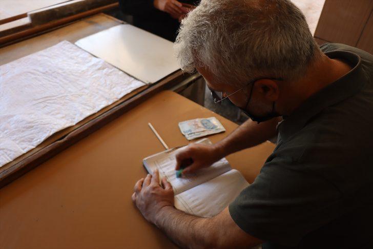 RAHMET VE BEREKET AYI RAMAZAN - Adıyaman'da gönüllü kadınlar "zimem defteri" ile 500 bin liraya yakın borç kapattı G3