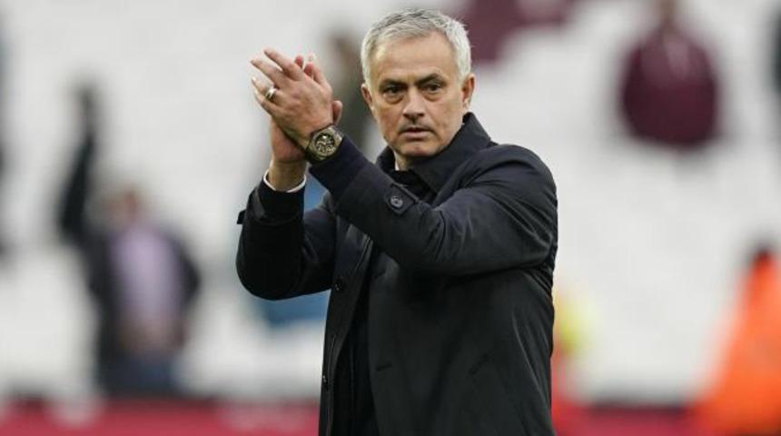 Jose Mourinho The Sun'da köşe yazacak