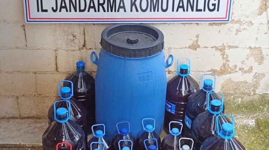 Kırklareli'nde bir evde 550 litre kaçak içki ele geçirildi
