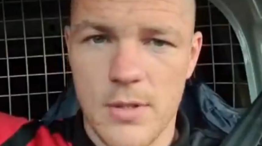 'İntihar sözleri' üzerine futbolu bıraktı