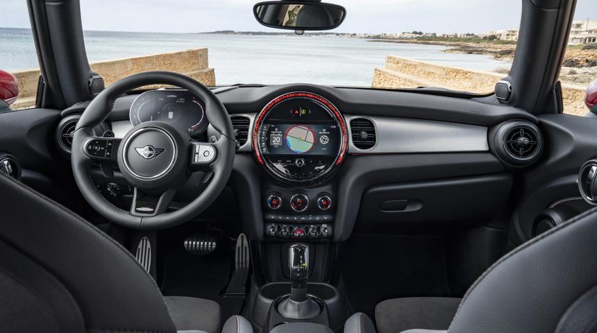 Yeni MINI John Cooper Works yenilendi