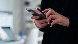 Samsung Galaxy S20'nin kamera camı sorunu için dava açtılar!