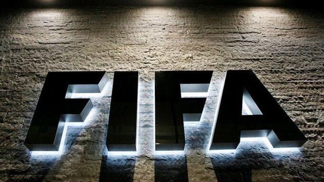 FIFA'dan iki Fransız kulübüne transfer yasağı