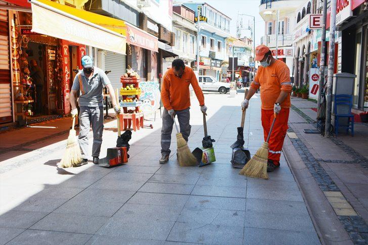 Turizm merkezlerinden Ayvalık'ta "tam kapanma" sürecinde Kovid-19 tedbirlerine uyuluyor G2