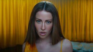 Ebru Gündeş'ten Derya Uluğ'a destek paylaşımı! Derya Uluğ'un iki yıl sonra Kanunlar Gibi ile döndü