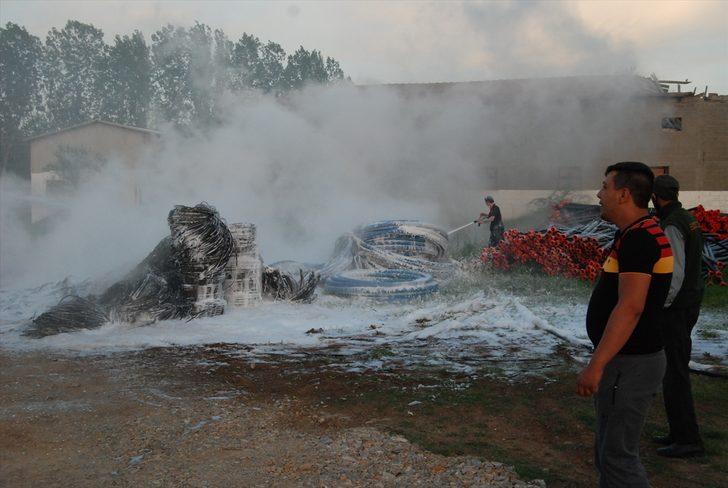 Çanakkale'de depo yangını G3