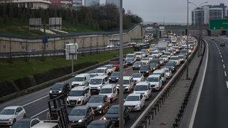 Kars'ta Kovid-19 tedbirleri kapsamında il dışından gelenler 10 gün evlerinde izole edilecek