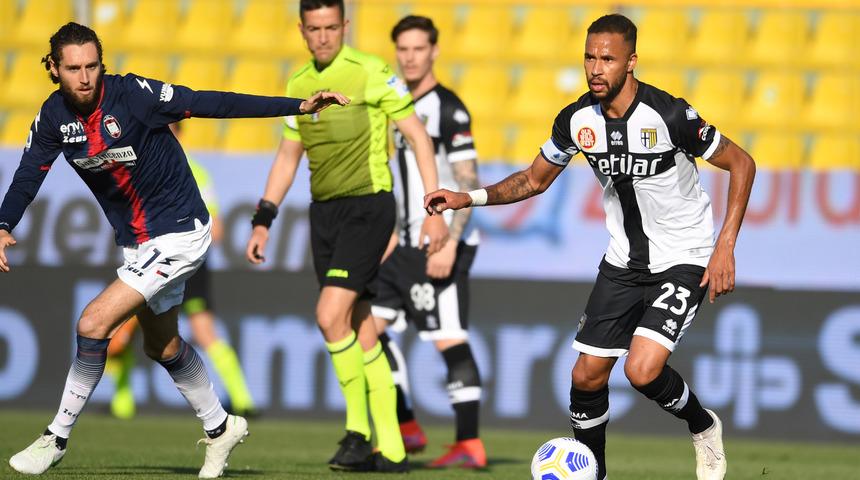 Galatasaray'dan orta sahaya sürpriz isim