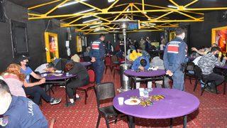 İzmir'de 'Sabri Abi' operasyonu! Kumar oynayan 60 kişi yakalandı