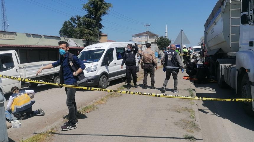 Samsun'da minibüsün çarptığı çift yaralandı