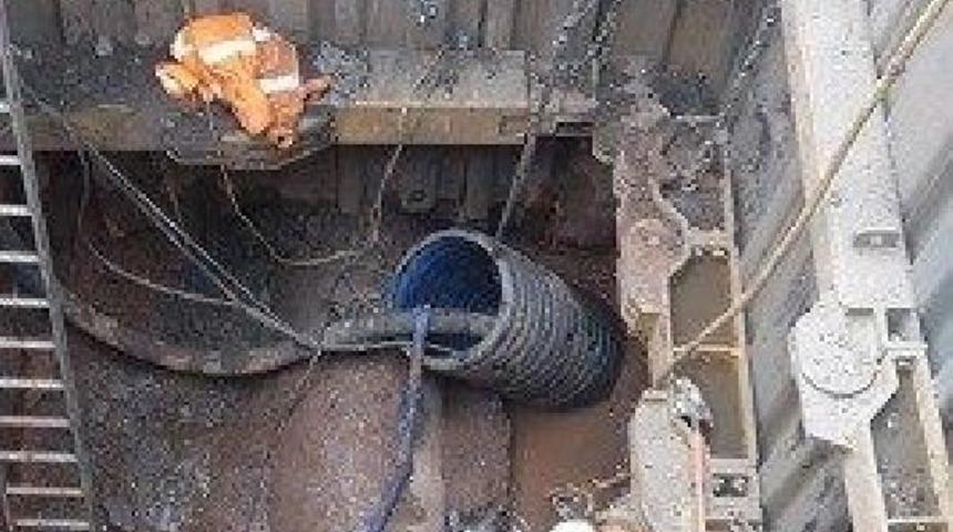 Şehrin kanalizasyonu 300 tonluk yağ kütlesi sebebiyle tıkandı