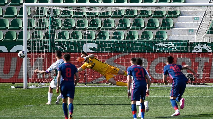 Atletico Madrid, 90+1'de direkten döndü!