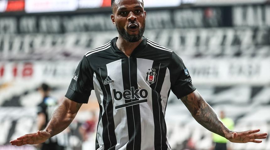 Beşiktaş'ta Cyle Larin endişesi: Sakatlandı!