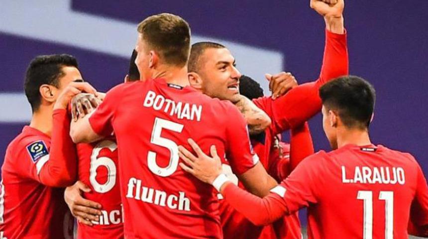 Burak Yılmaz şampiyonluk i&ccedil;in atıyor!