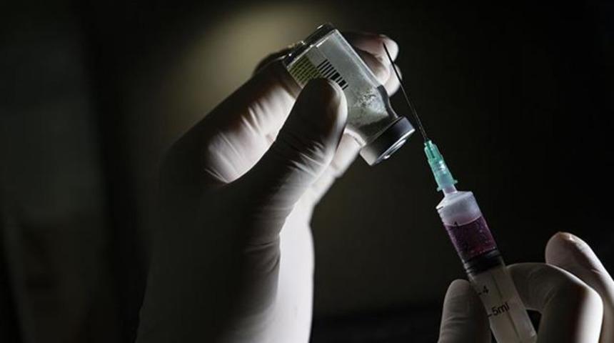 Koronavirüs aşısında 3'üncü doz tartışması! Profesörden önemli açıklama