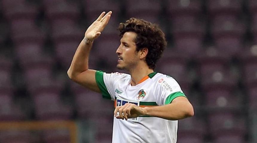 SON DAKİKA: Beşiktaş Salih Uçan ile anlaşma sağladı