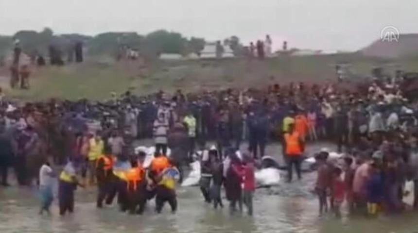 Bangladeş'te tekne gemiye çarptı: 26 ölü