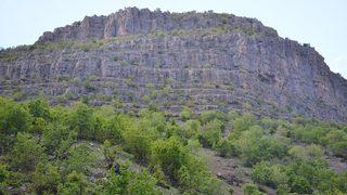 Dağlardaki karlar eriyince Şırnak yeşile büründü