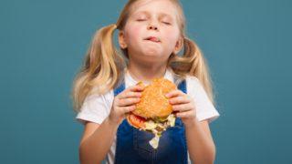 Uzmanlar uyardı! Pandemi döneminde çocukların beslenme alışkanlıklarına dikkat edin