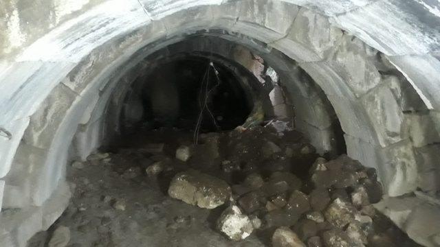 Kaçak kazıyla Roma Dönemi'ne ait zindana ulaştılar! Hepsi gözaltında