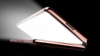 Samsung Galaxy Z Fold 3 ve Galaxy Z Flip 3'ün tanıtım görselleri sızdırıldı!