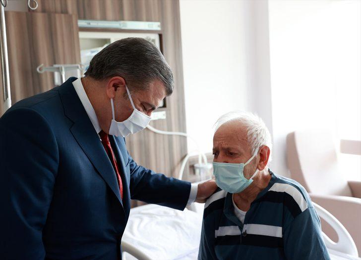 Sağlık Bakanı Koca, Edirne Sultan 1. Murat Devlet Hastanesi'nde tedavi görenleri ziyaret etti G4