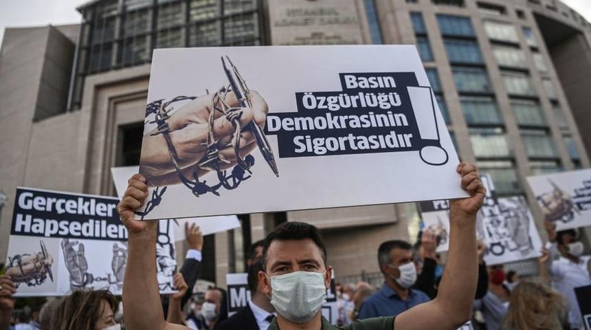 D&uuml;nya Basın &Ouml;zg&uuml;rl&uuml;ğ&uuml; G&uuml;n&uuml;: 'T&uuml;rkiye'de &ouml;zg&uuml;r bir basından s&ouml;z edemiyoruz'