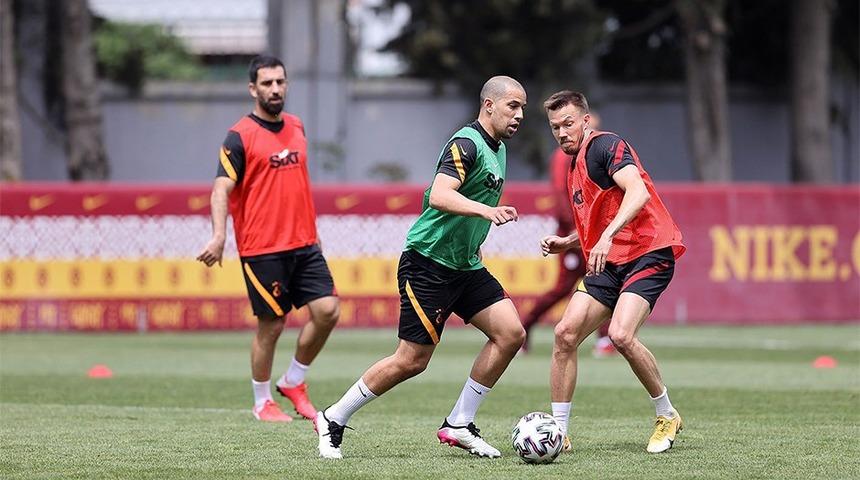 Galatasaray'da derbi mesaisi başladı