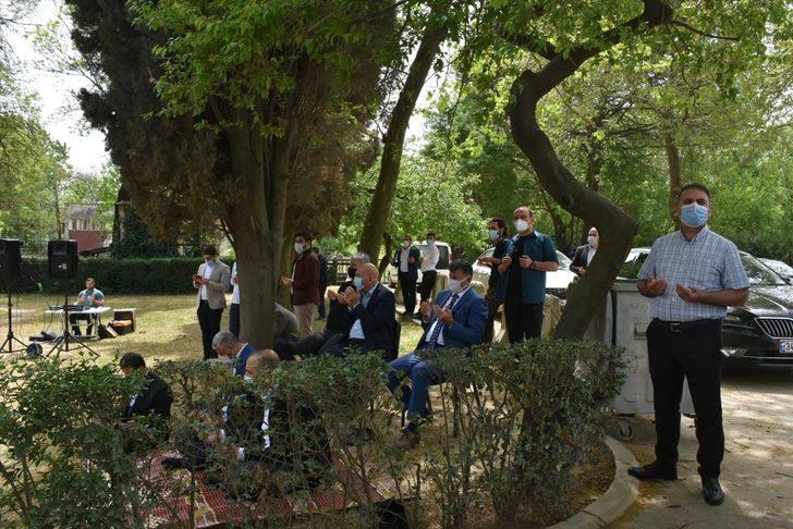 Fatih Sultan Mehmet, son otağını kurduğu Hünkar Çayırı'nda anıldı G1