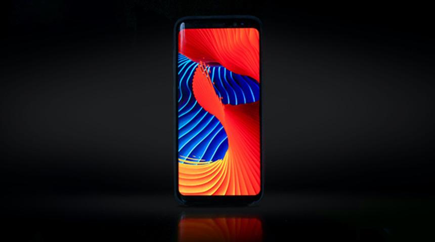 Samsung iki akıllı telefonun fişini çekti!