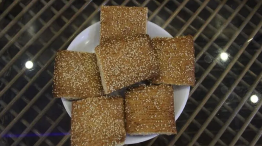 Bayramların vazgeçilmez lezzeti "külünçe" tezgahlardaki yerini aldı