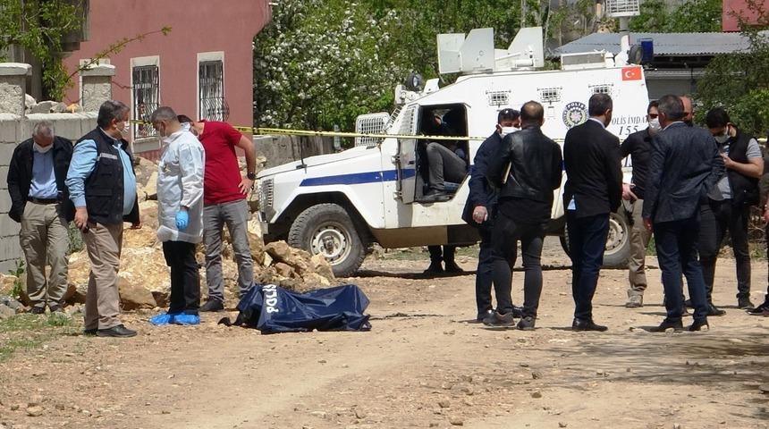 Van'da kan donduran olay! Sokak ortasında yakılmış ceset bulundu