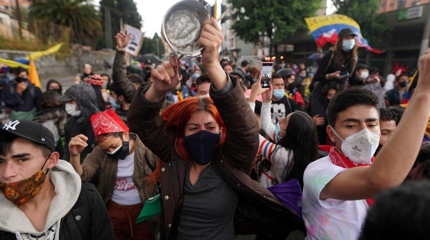 Kolombiya'da vergi reformu karşıtı gösterilerde ölü sayısı 19'a yükseldi