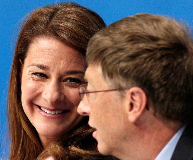 2021-05-03T215431Z_1195187837_RC2L8N9F0Z1W_RTRMADP_3_PEOPLE-BILL-GATES-DIVORCE