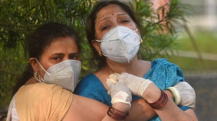 Covid: Hindistan'da ikinci dalga nasıl kaosa d&ouml;n&uuml;şt&uuml;?