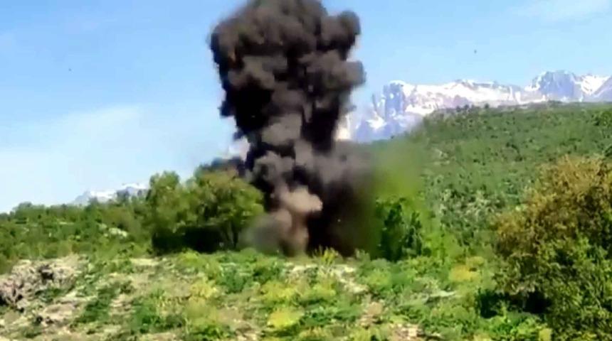 MSB'den Pençe operasyonu duyurusu: Sığınak, silah ve mühimmatlar imha edildi